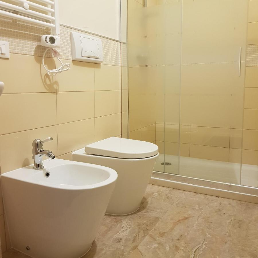 B&B Da Natallia Ronco allʼAdige Eksteriør billede