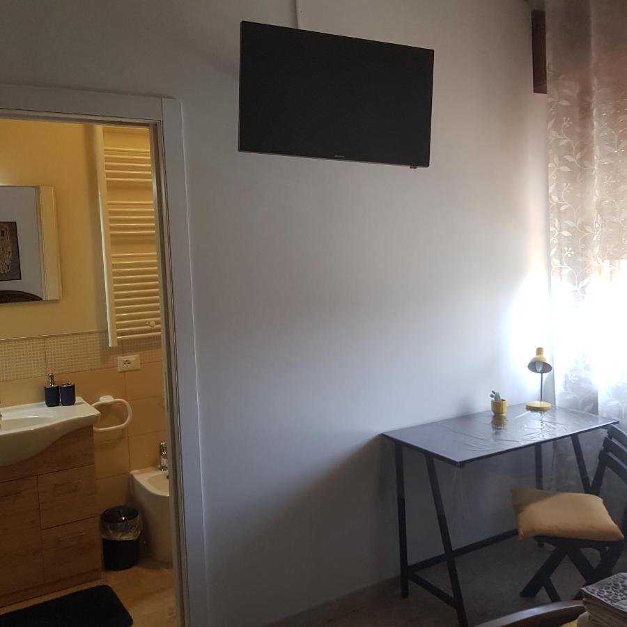 B&B Da Natallia Ronco allʼAdige Eksteriør billede