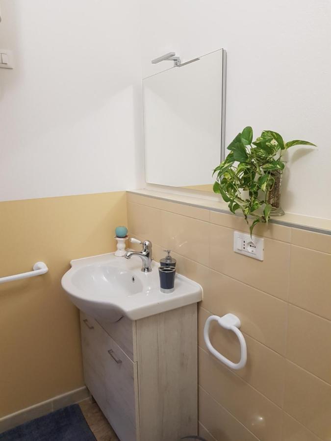 B&B Da Natallia Ronco allʼAdige Eksteriør billede